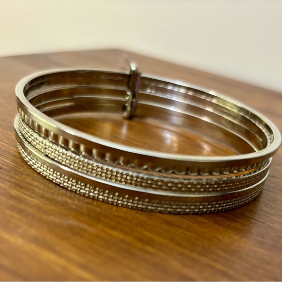 Vintage Coro Silver Toned Bangle Set NWT - Picture 2 of 10